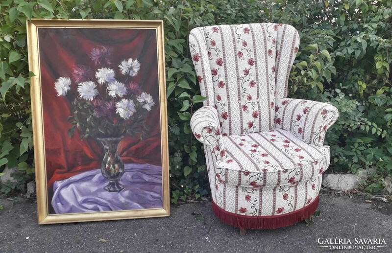 Floral painting / armchair.