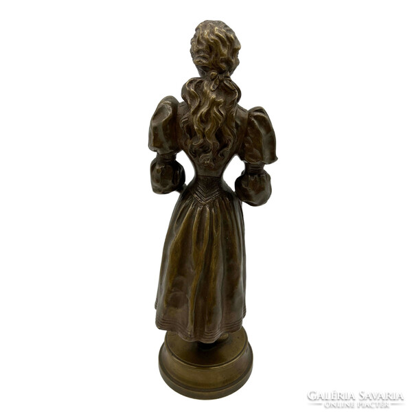 Jean Garnier - Bronz szobor- Miss Helyett- M1021