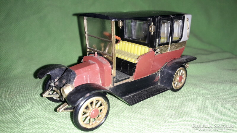 Régi Csehszlovák IGRA plasztik OLDTIMER PRAGA CHARON 1907 játék modell autó jó állapot képek szerint