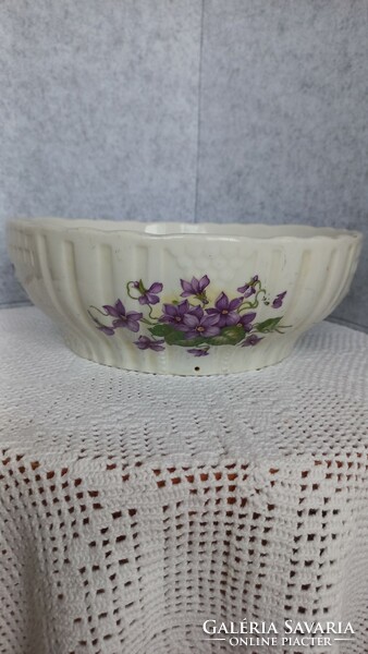 Zsolnay violet bowl with old shield seal, undamaged, can also be hung on the wall, 24.5 x 9 cm, 1158 gr.