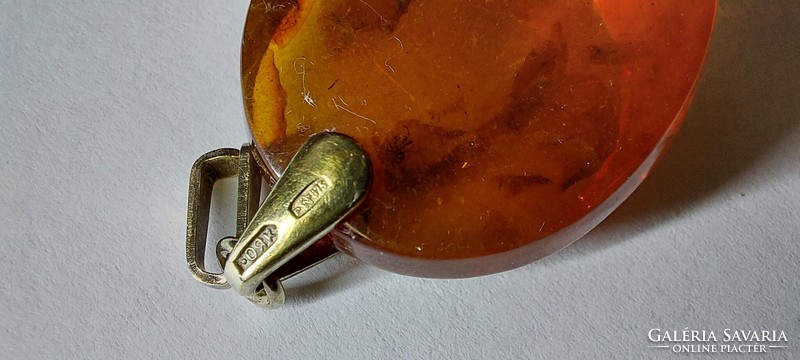 Szovjet 1960' körüli aranyozott 875 ezüst medál, borotyán-ámbrid