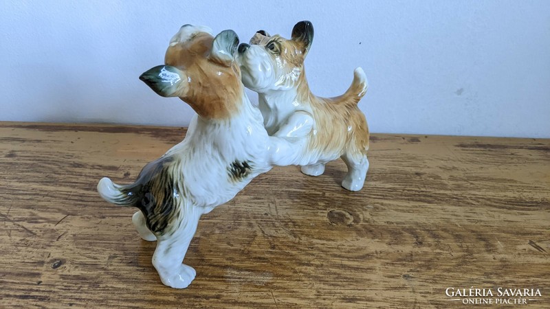 K. Ens (Volkstedt) - porcelán kutya