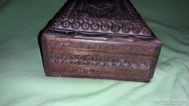 Antique beautiful folk artist wood richly carved jewelry holder floral gift box - 19x12x6 cm as shown in pictures