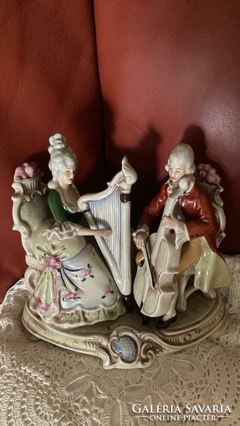 Barokk zenélő pár