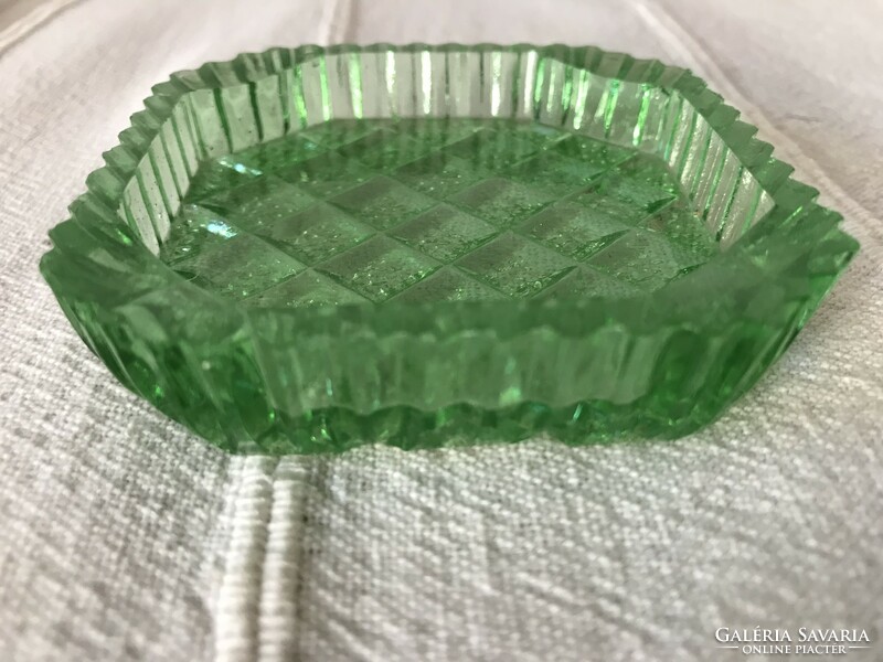 Retro glass bowls in green and salmon colors