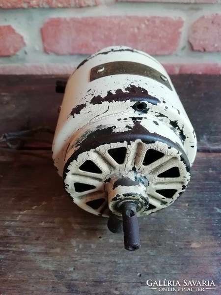 Ventilátor villanymotor, AEG márka, 20. század első fele, csak a motor