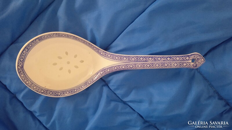 Correct oriental pattern rice grain spoon