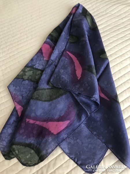 Hand-dyed silk scarf with beautiful colors, 99 x 98 cm