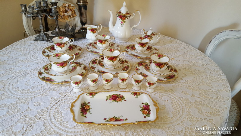 Beautiful royal albert old country roses tea and coffee set for 6 people, breakfast set