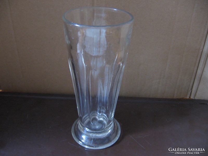 Antik csiszolt , kalibrált sörös üveg pohár