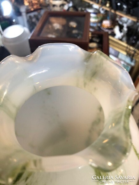 Muránói üveg váza a 40-es évekből, 20 cm-es magasságú.
