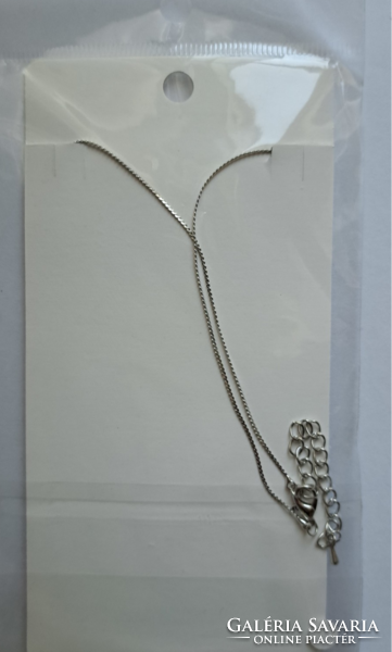 Thin bijou necklace 45 cm, with pendant