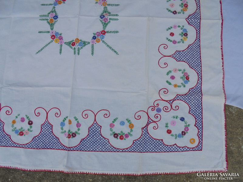 Old, hand-embroidered tablecloth set - one tablecloth and four napkins - exquisite handwork, beautiful condition