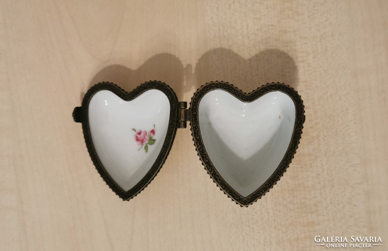 Szív alakú porcelán ékszertartó Portugál design