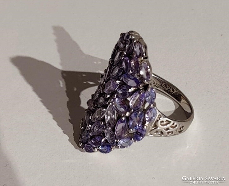 925 silver ring with tanzanite stones, size 57