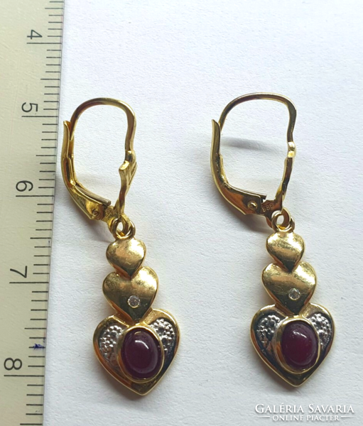 Heart earrings with red stones