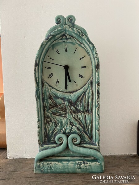 Large celadon (celadon) glazed industrial ceramic table clock with Junghans clock mechanism