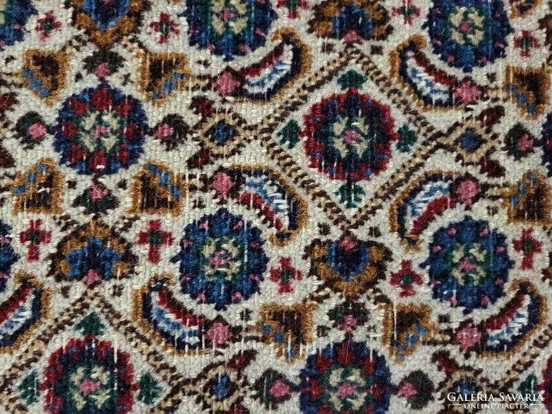 Beautiful mud hand-knotted 100x145 cm wool Persian rug z08