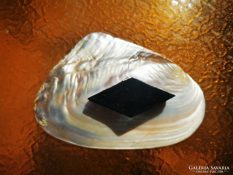 Sea pearl shell ashtray, Hanoi, Vietnam