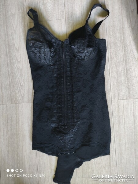 Marta made in Italy black lace bodysuit with detachable garter belt, sophisticated, excellent price-value ratio