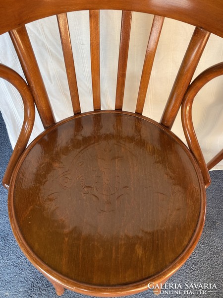 Thonet székek, felújított állapotban