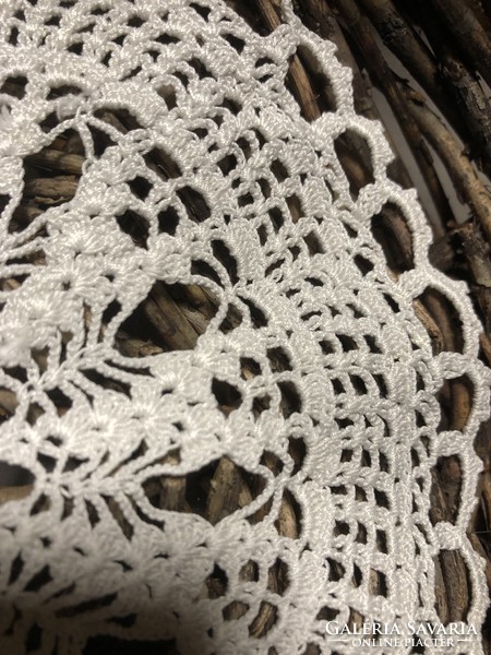 Lace tablecloth in the small basket, hand crocheted and flawless needlework 1. No.
