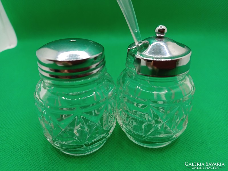 Glass salt and pepper holder