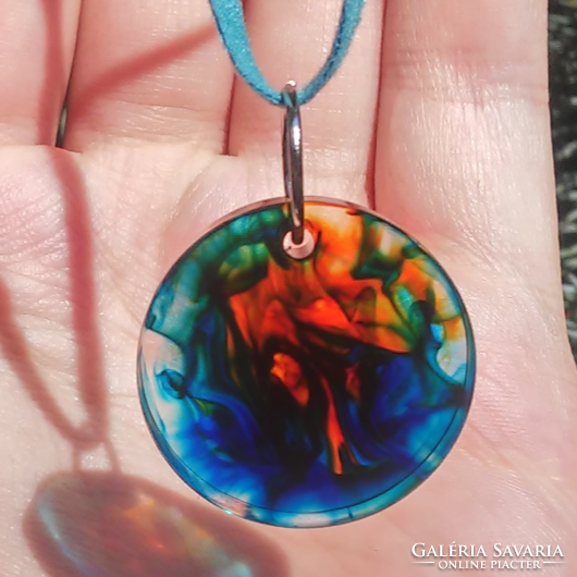 Fire and water chaos resin circle pendant01