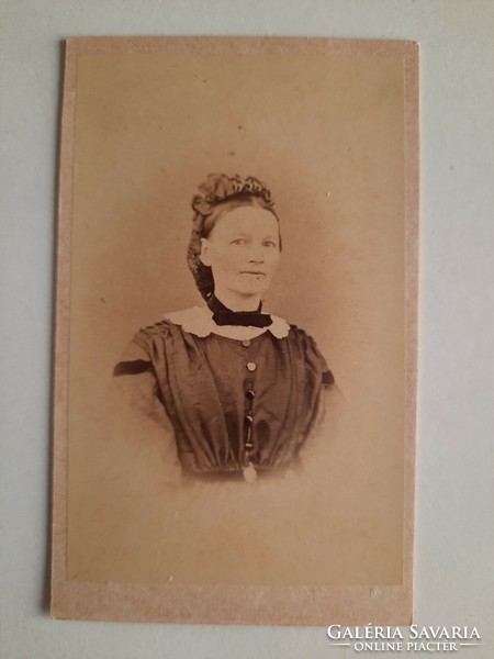 Antique business card (cdv) photo, portrait of a lady, 1860s, unknown photographer