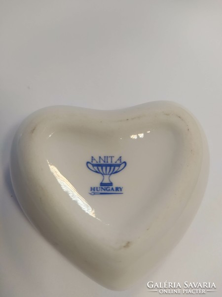 Antik porcelán szív alakú tároló