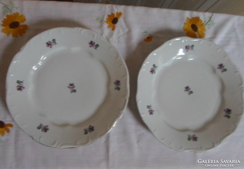Zsolnay porcelán ibolyás tányér 1. (lapos)