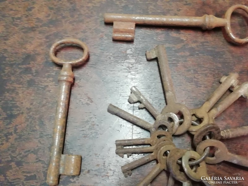 Antik kulcsok, 20db