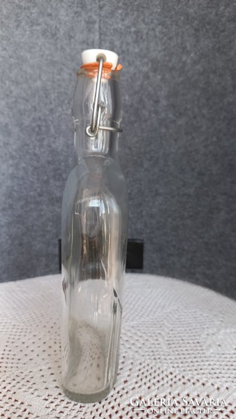 Régi lapos csatos üveg, 0,5 l-es, magasság: 24,5 cm, szélesség: 12 cm, szép állapotban