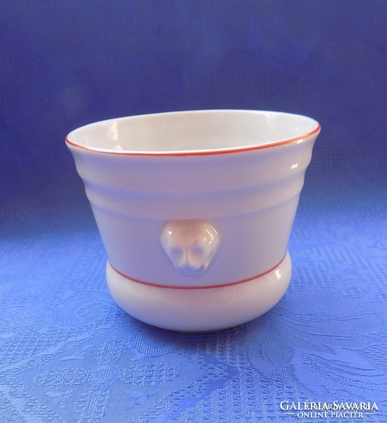 Old lion head porcelain flower pot (24/d)