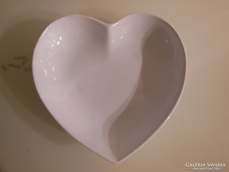 Seller - 22 x 22 x 5 cm - heart - snow white - thick - German - porcelain - perfect