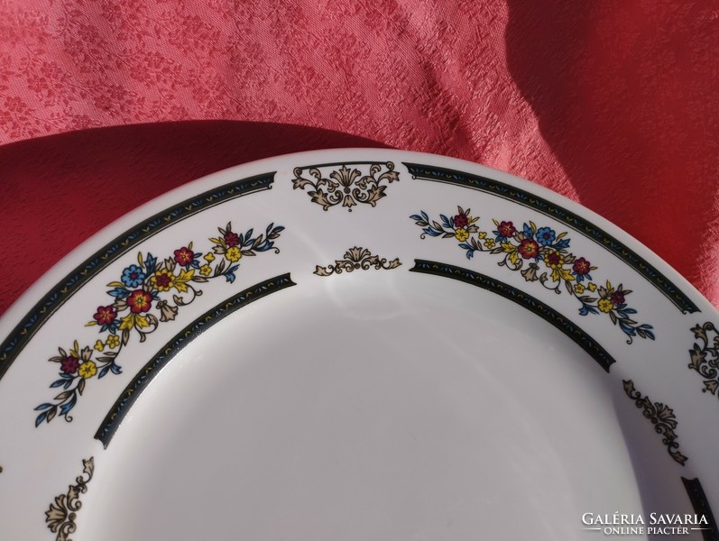English porcelain, large flat serving bowl, centerpiece