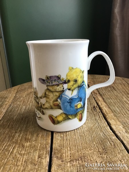 Porcelain mug decorated with teddy bears