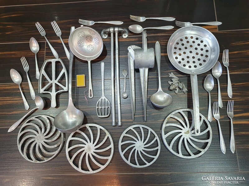 Retro alumínium konyhai eszközök evőeszközök szocreál kádár