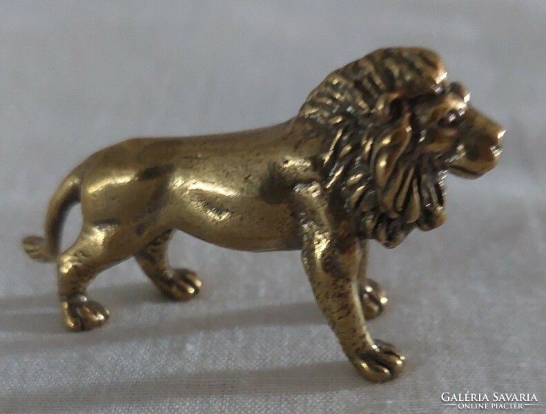 Miniatűr réz oroszlánkirály figura