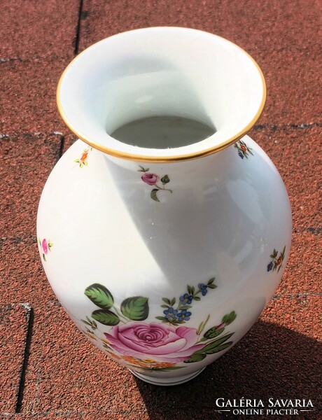 Herend vase - rose pattern