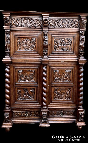 Neo-Renaissance cabinet cabinet