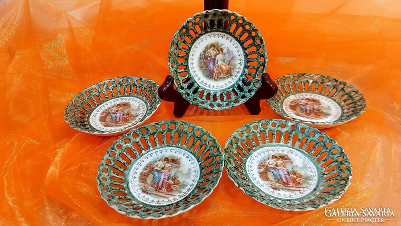 5 very beautiful plates with openwork edges.