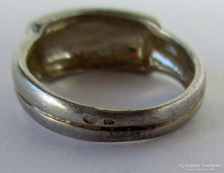 Szép kis kézműves ezüst gyűrű