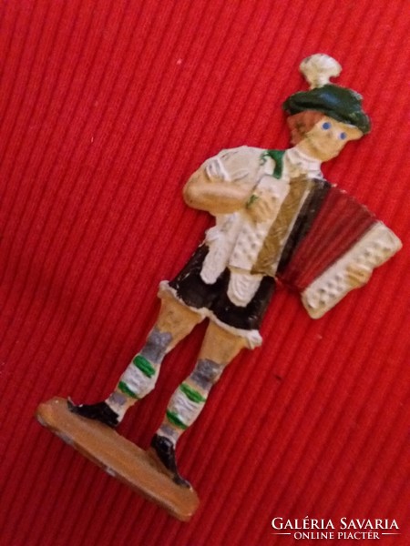 Old flat 7 cm toy lead soldier painted Tyrolean accordion boy in good condition according to the pictures