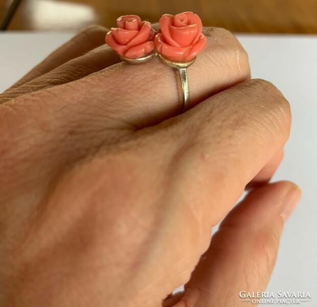 Silver ring with double rose