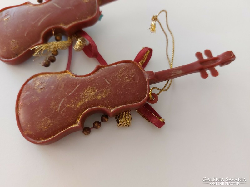 Retro műanyag karácsonyfadísz hegedű bordó hangszer alakú dísz 2 db