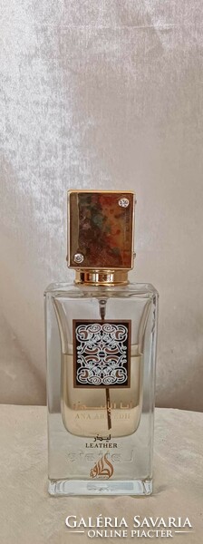Lattafa Ana Abiyedh Leather parfüm 60-70%-a az üvegben. Erős keleti nagyon tartós illatú