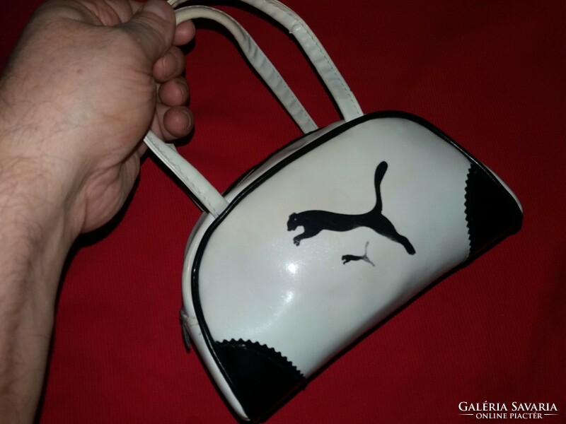 Cool sporty one-piece original puma handbag / Nesséser bag, perfect condition according to the pictures