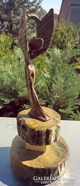 Nando Kallweit : Helena Szobor -  bronz szobor