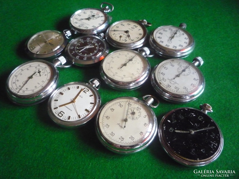 Stopwatches, pocket watches for spare parts.